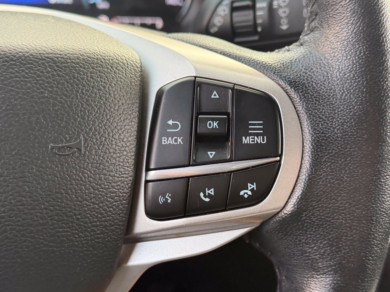 Used 2022 Ford Explorer XLT RWD image 17