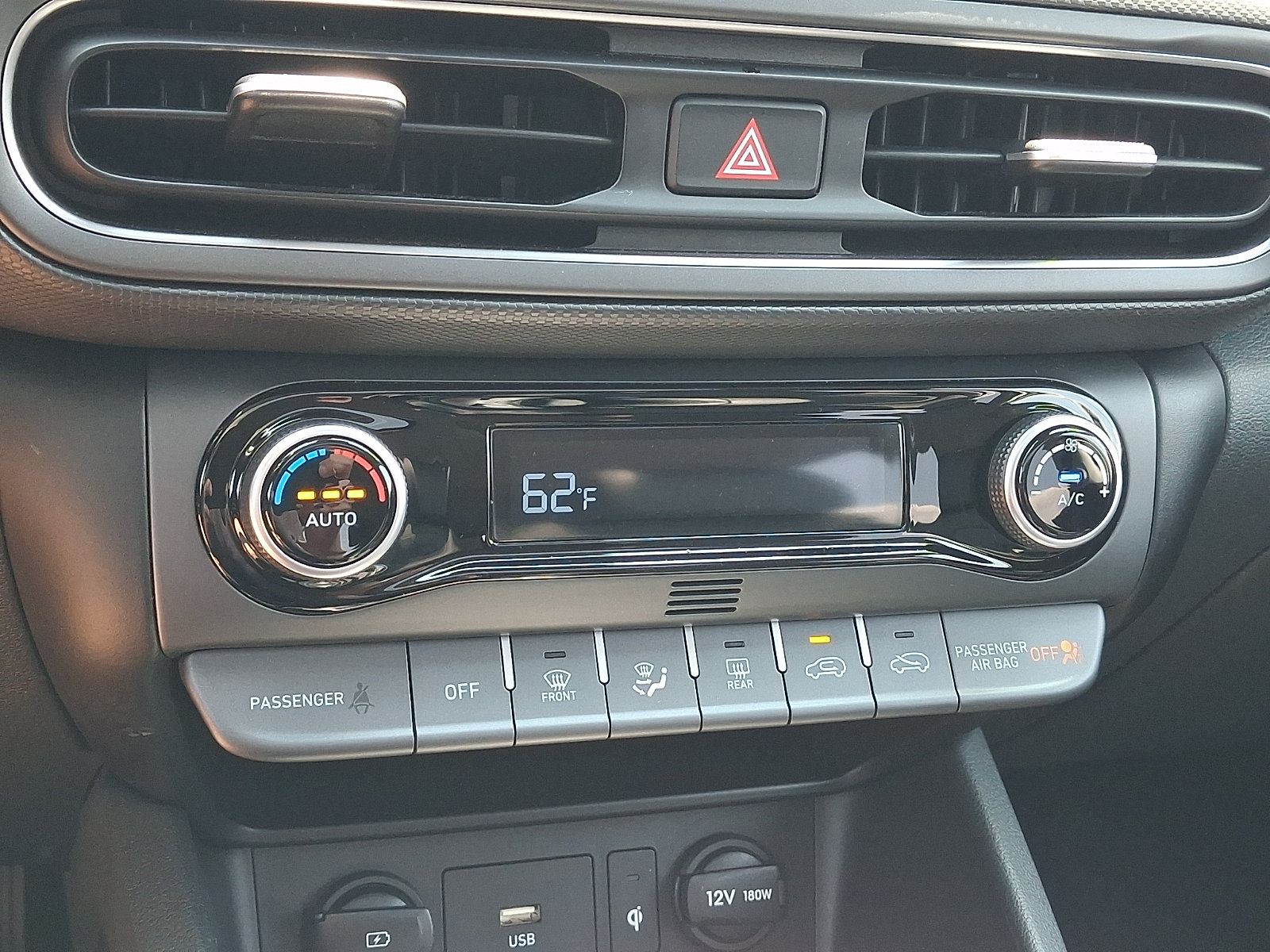 Certified 2023 Hyundai Kona Limited AWD/4WD image 16