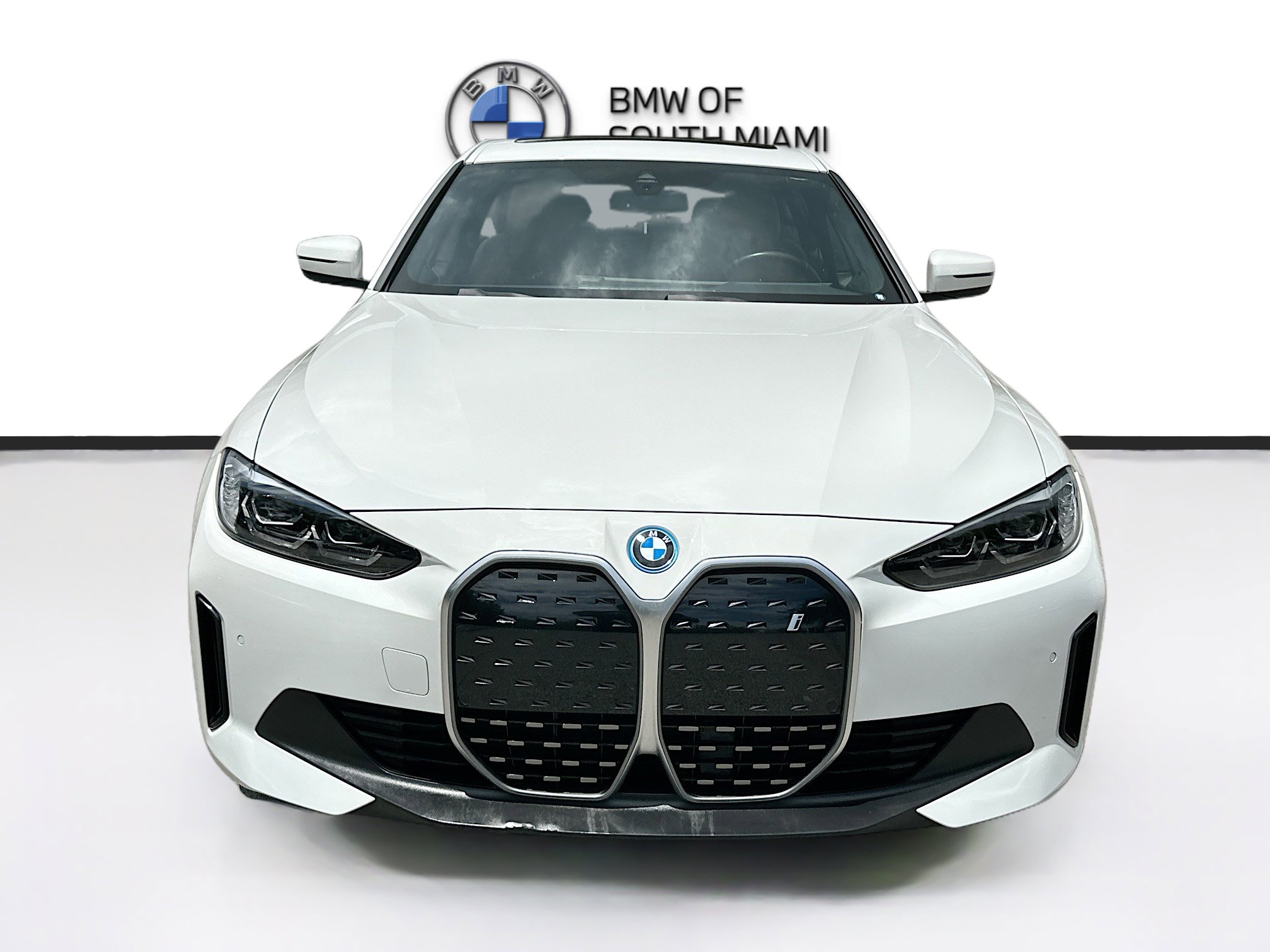 Used 2023 BMW i4 eDrive35 RWD image 2