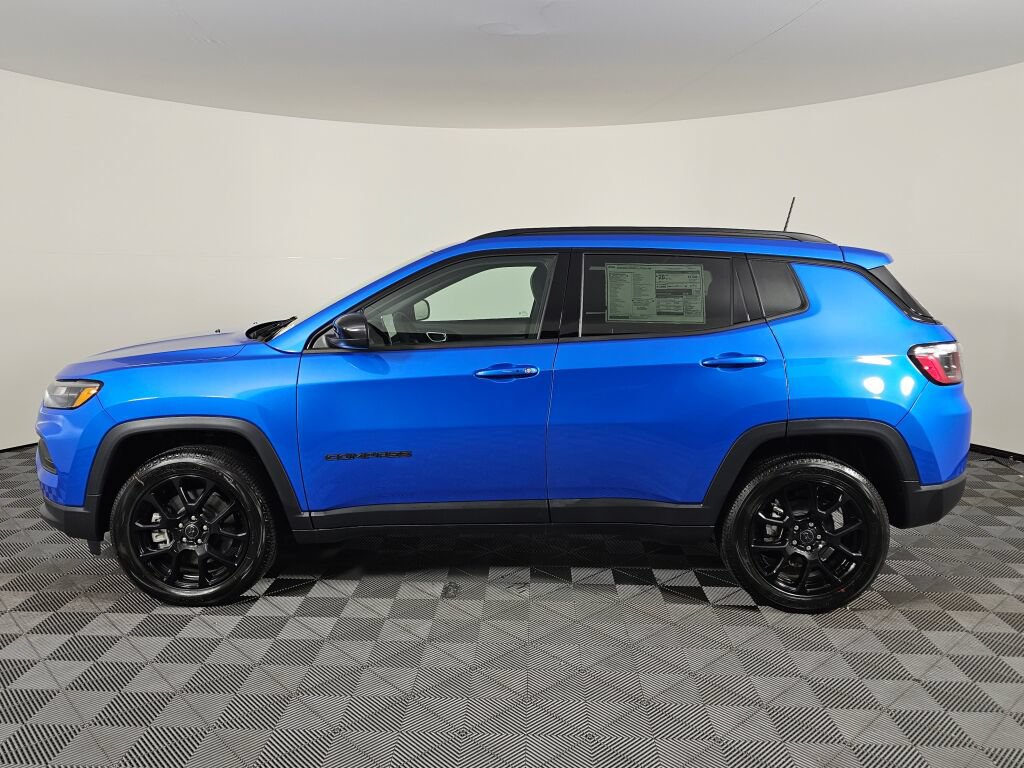 New 2026 Jeep Compass Latitude AWD/4WD image 7