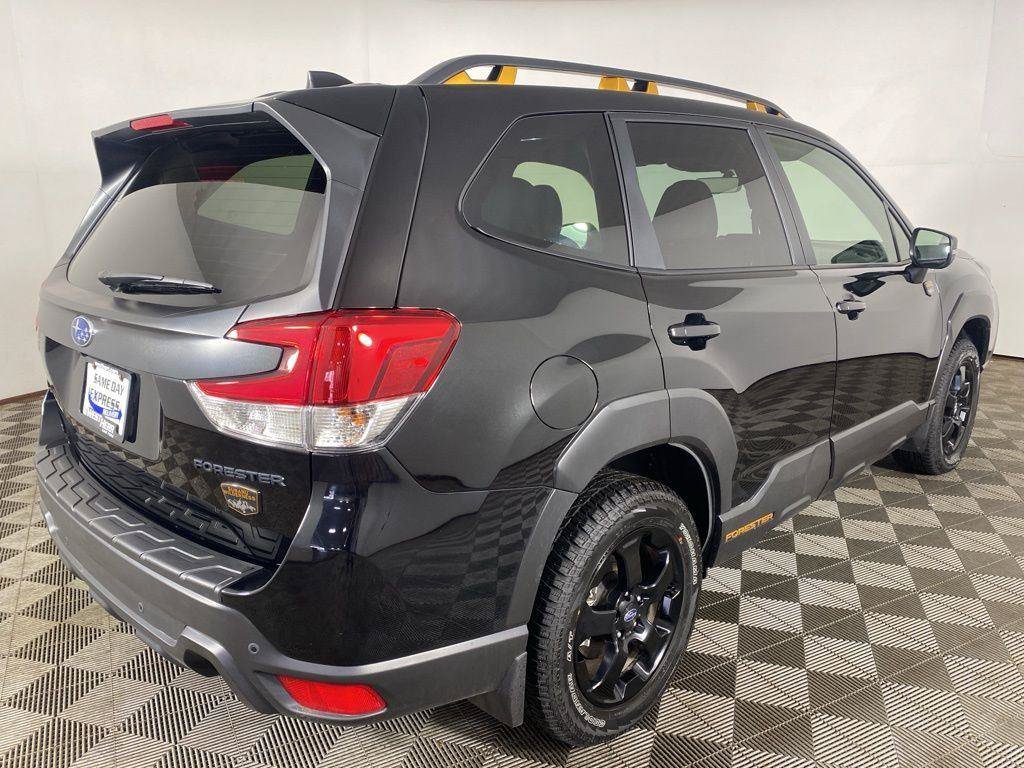 Used 2025 Subaru Forester Wilderness AWD/4WD image 6