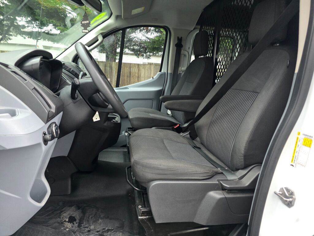 Used 2019 Ford Transit 250 130 Low Roof w/ Exterior Upgrade Package image 26