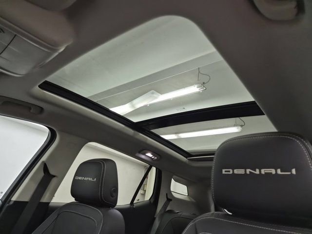Used 2023 GMC Terrain Denali image 28