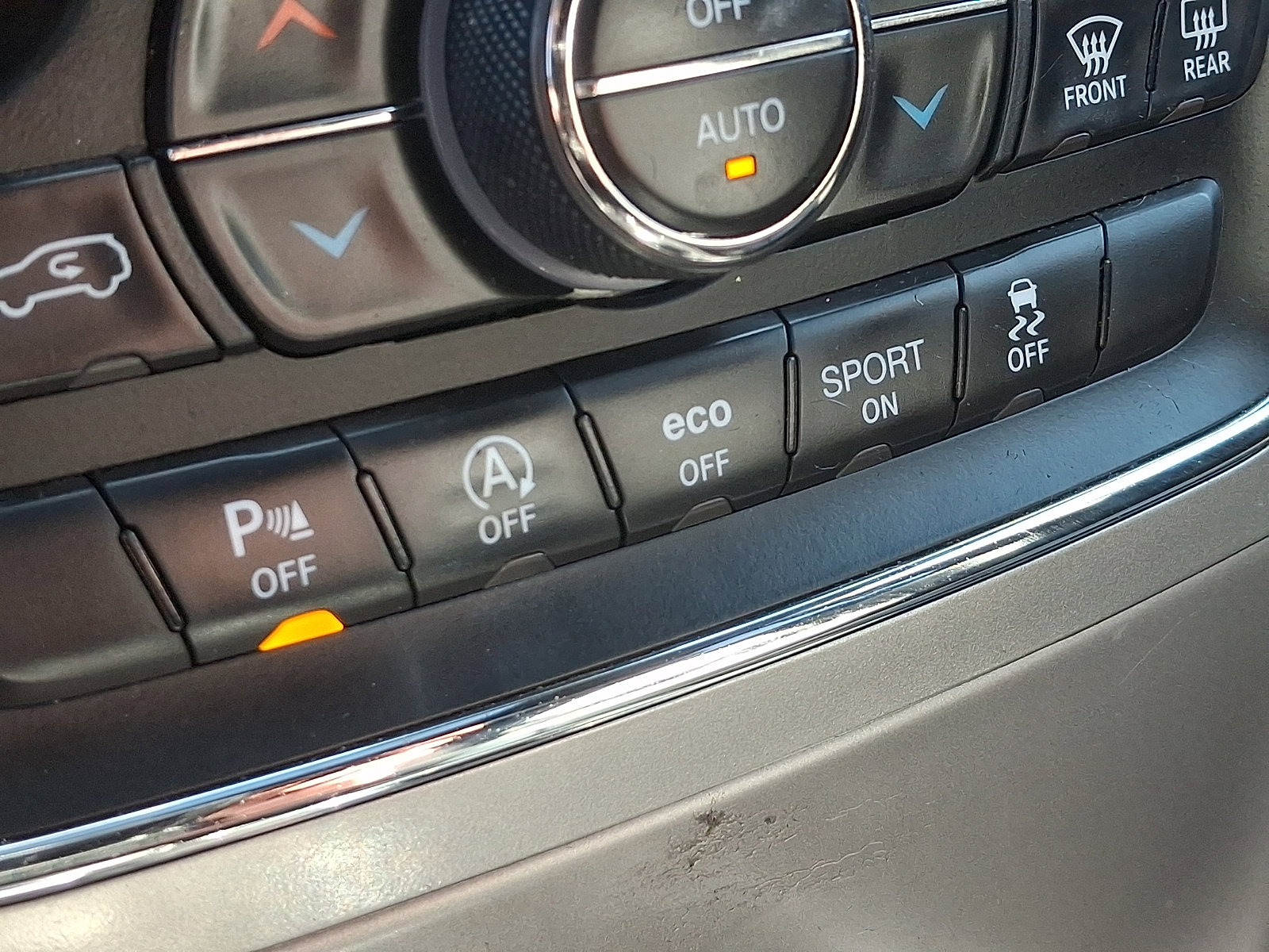 Used 2018 Jeep Grand Cherokee Limited AWD/4WD image 27