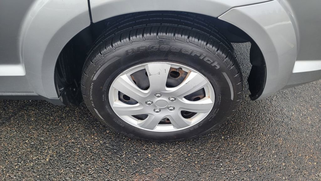 Used 2016 Dodge Journey SE w/ Flexible Seating Group image 8