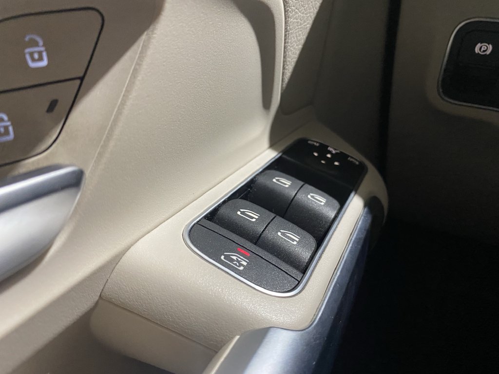 Used 2022 Mercedes-Benz GLB 250 image 9