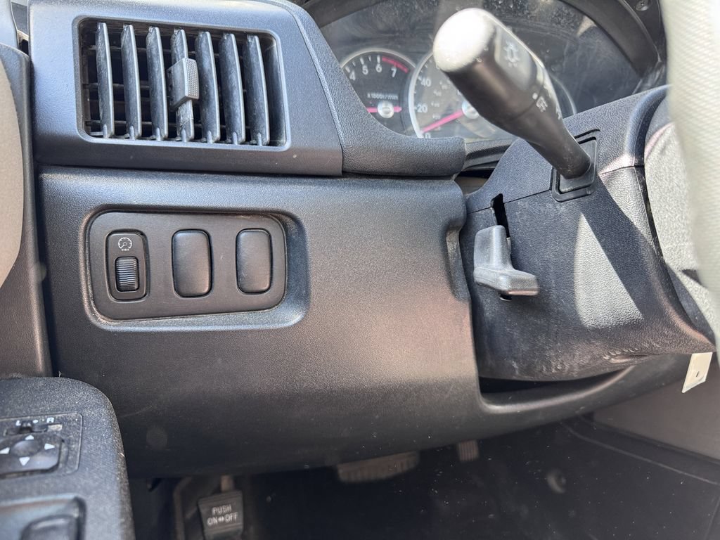 Used 2004 Mitsubishi Endeavor LS AWD/4WD image 15