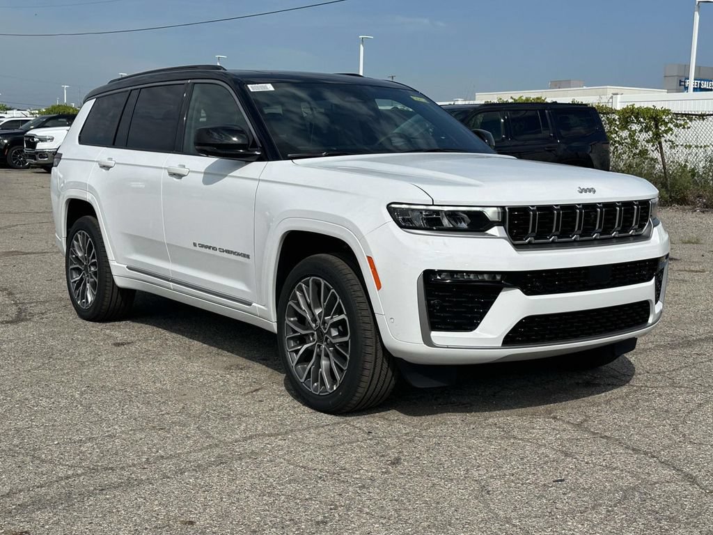 New 2027 Jeep Grand Cherokee L Summit AWD/4WD image 1