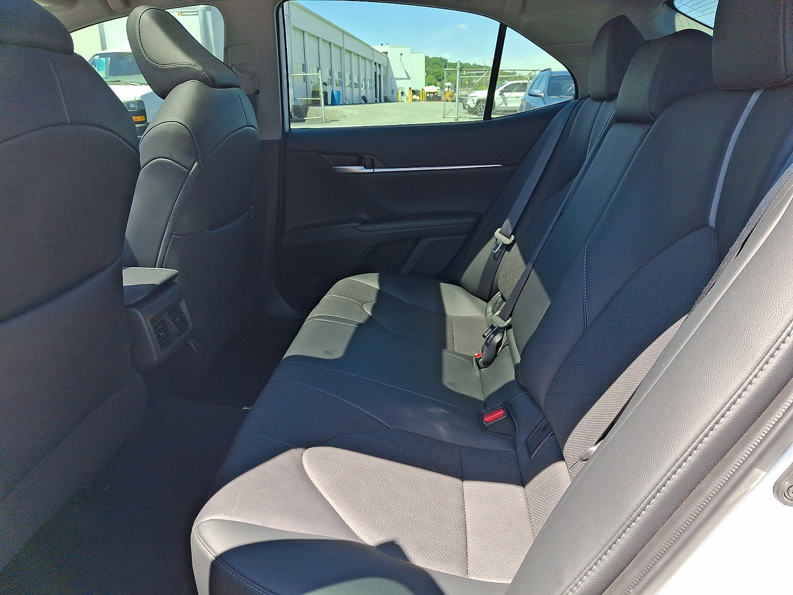 Used 2023 Toyota Camry XSE w/ Cold Weather Package FWD image 10