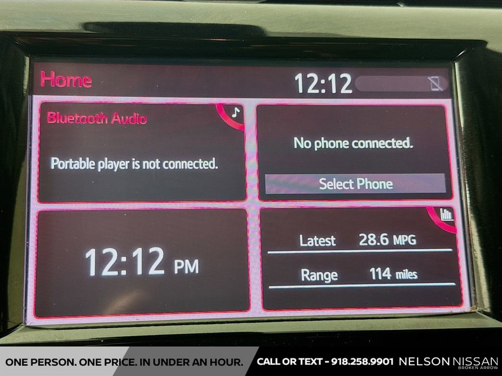 Used 2020 Toyota Camry SE FWD image 14