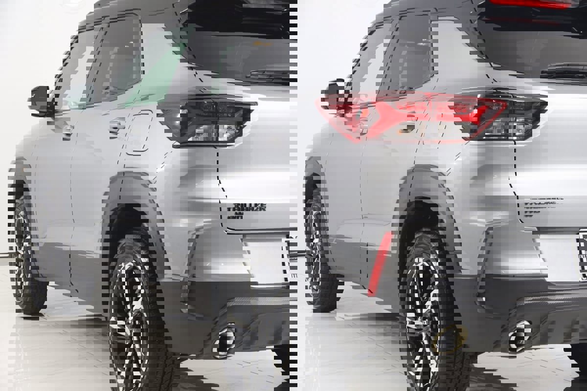 Used 2023 Chevrolet TrailBlazer RS image 24