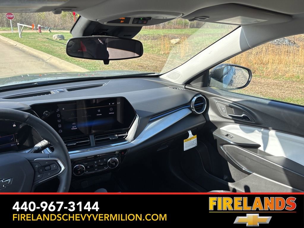New 2026 Chevrolet Trax LT w/ Midnight Edition image 39