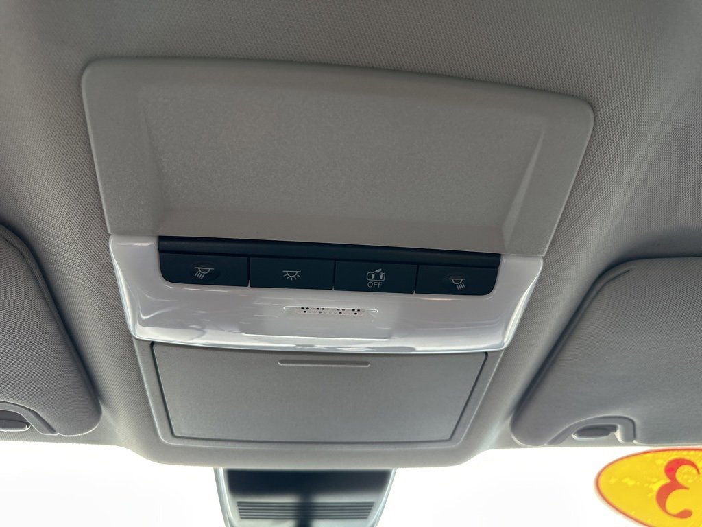 Used 2024 Nissan Altima 2.5 SV image 13