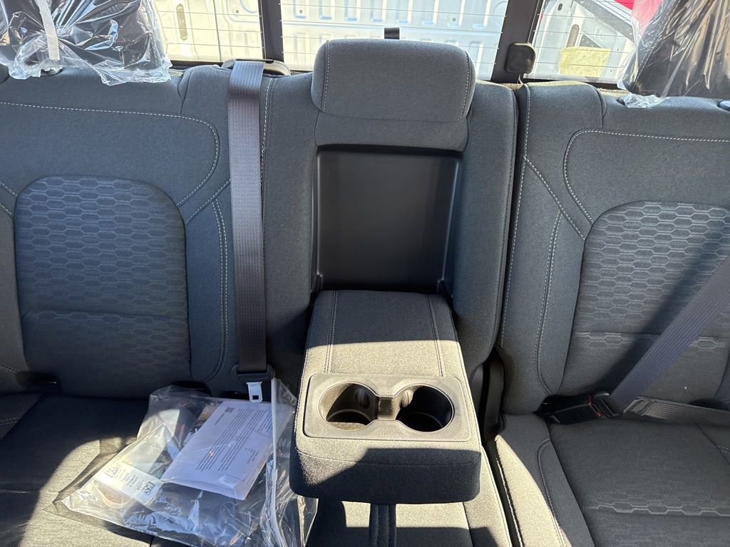 New 2026 RAM 1500 4x4 Crew Cab image 14