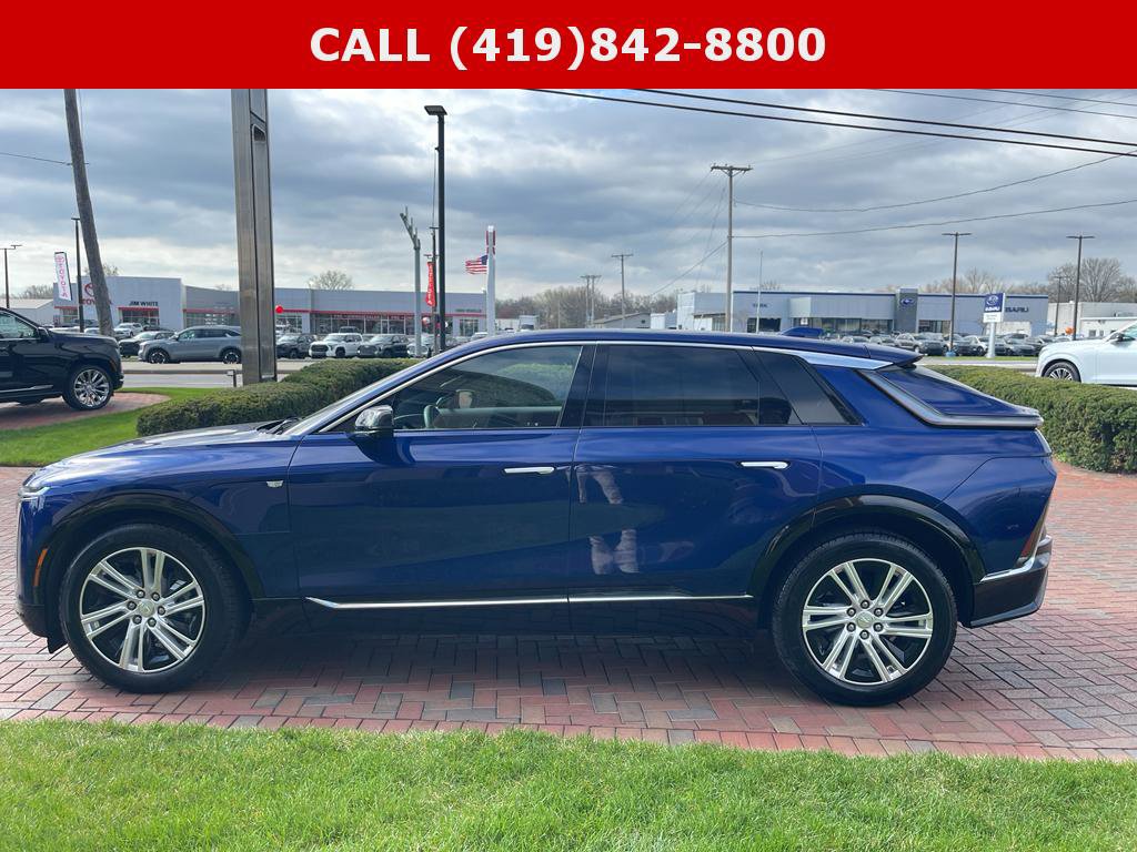 Used 2024 Cadillac Lyriq Tech w/ Driver Assist Package AWD/4WD image 11