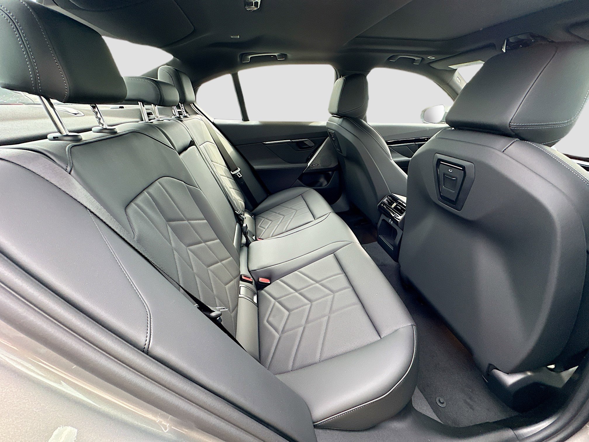 New 2026 BMW 530i w/ M Sport Package image 19