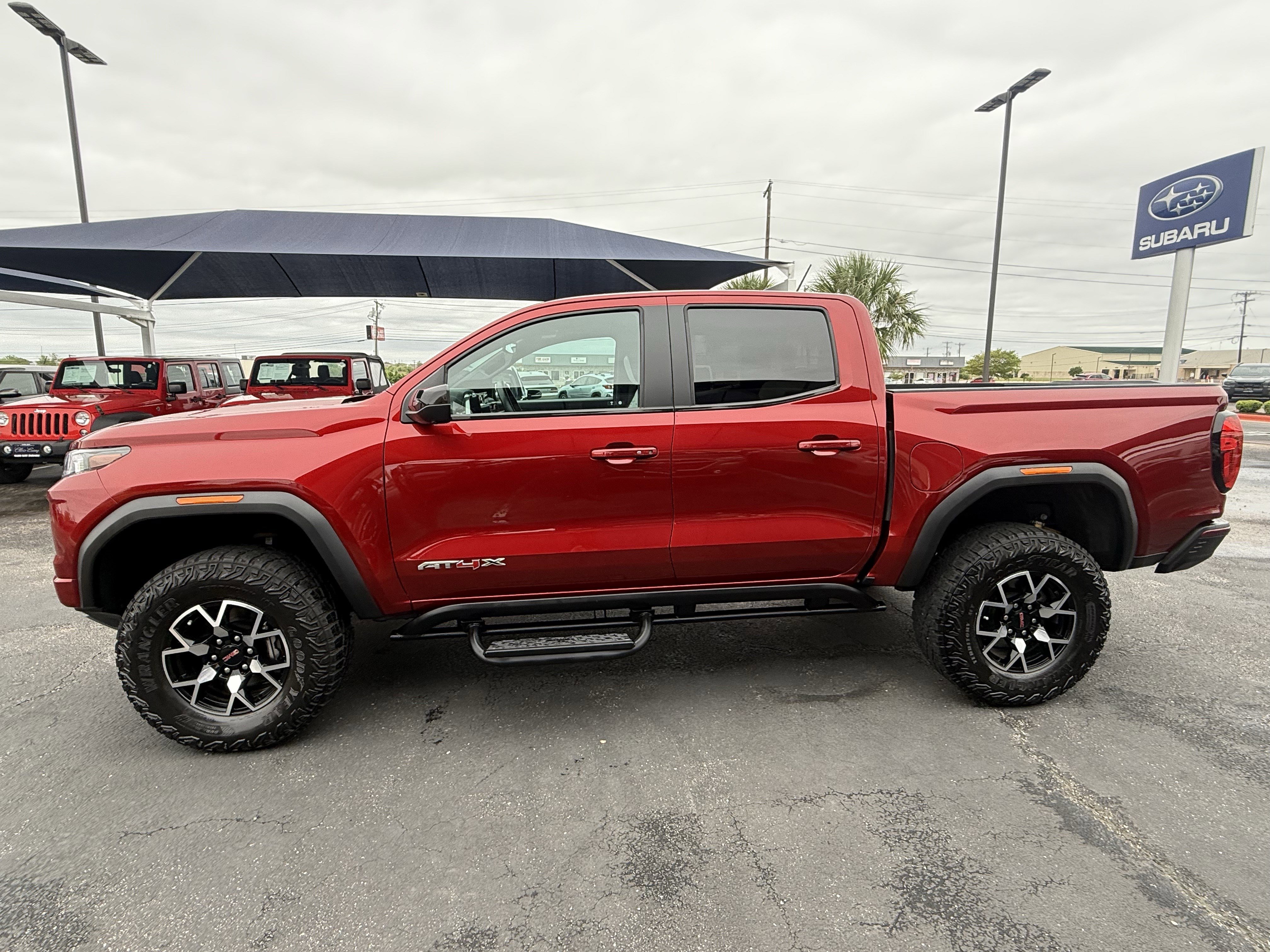 Used 2023 GMC Canyon AT4X AWD/4WD image 4