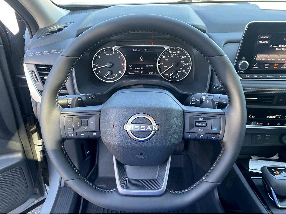 New 2026 Nissan Rogue SV image 7