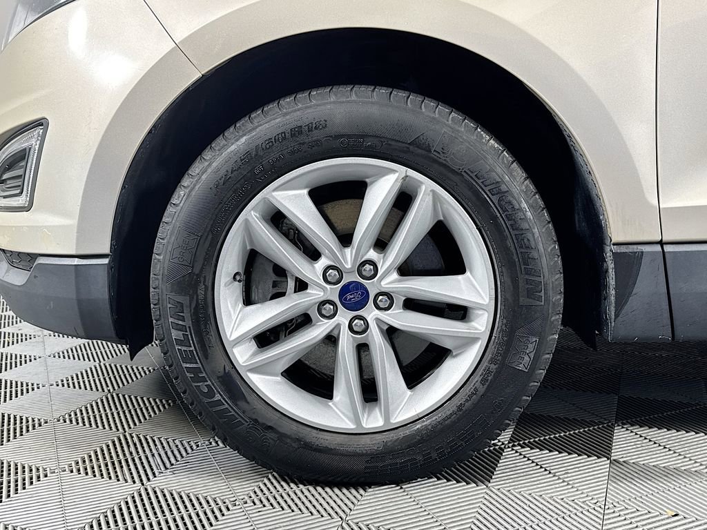 Used 2018 Ford Edge SEL AWD/4WD image 27