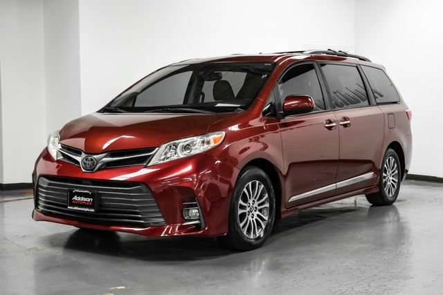 Used 2019 Toyota Sienna XLE Premium FWD image 7