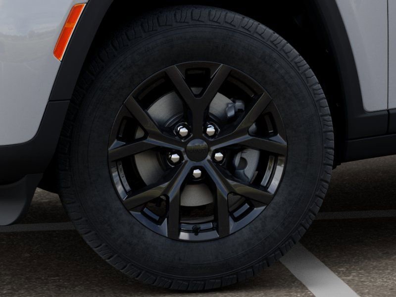 New 2026 Jeep Grand Cherokee Altitude RWD image 8