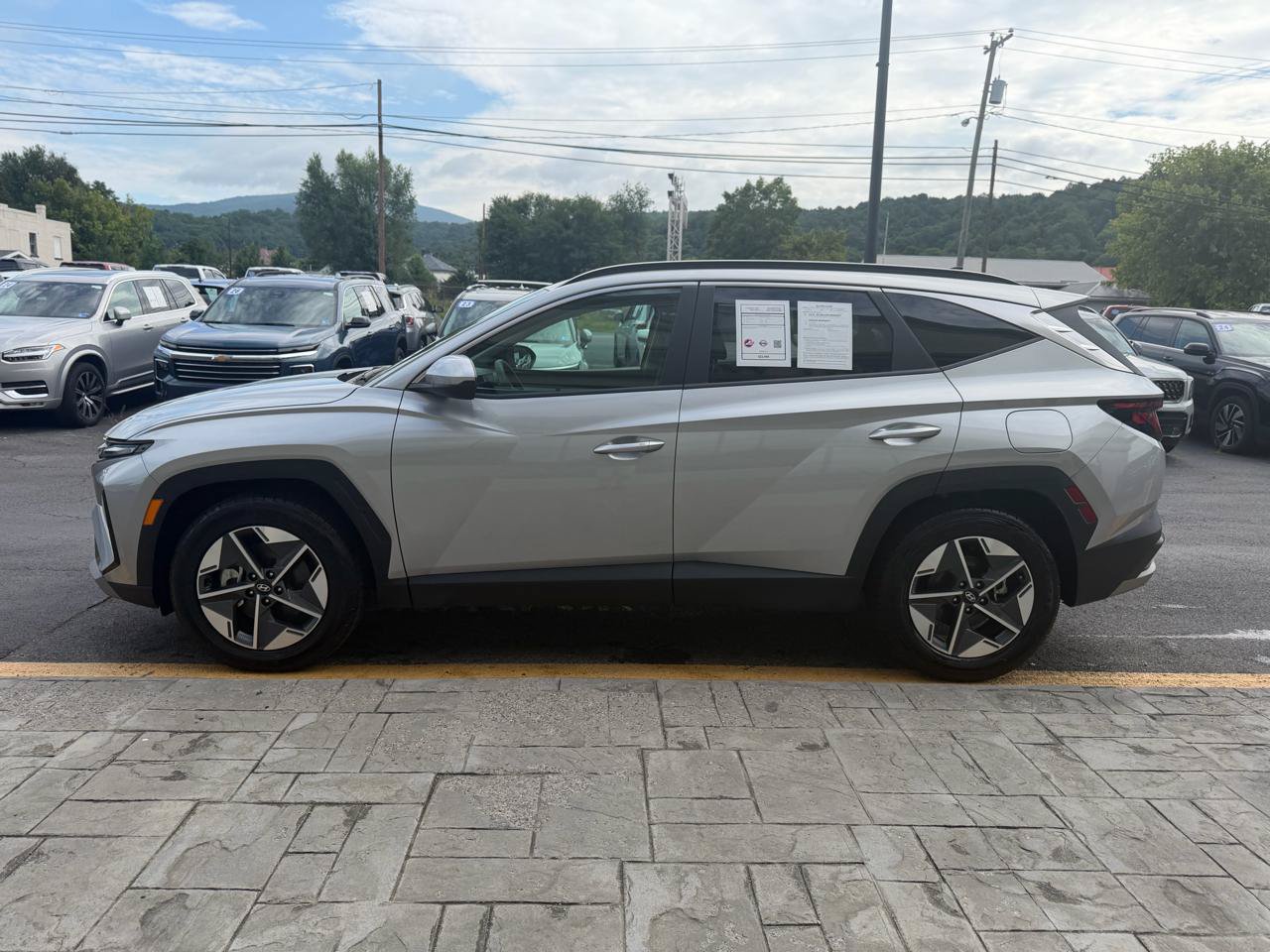 Used 2025 Hyundai Tucson SEL FWD image 5