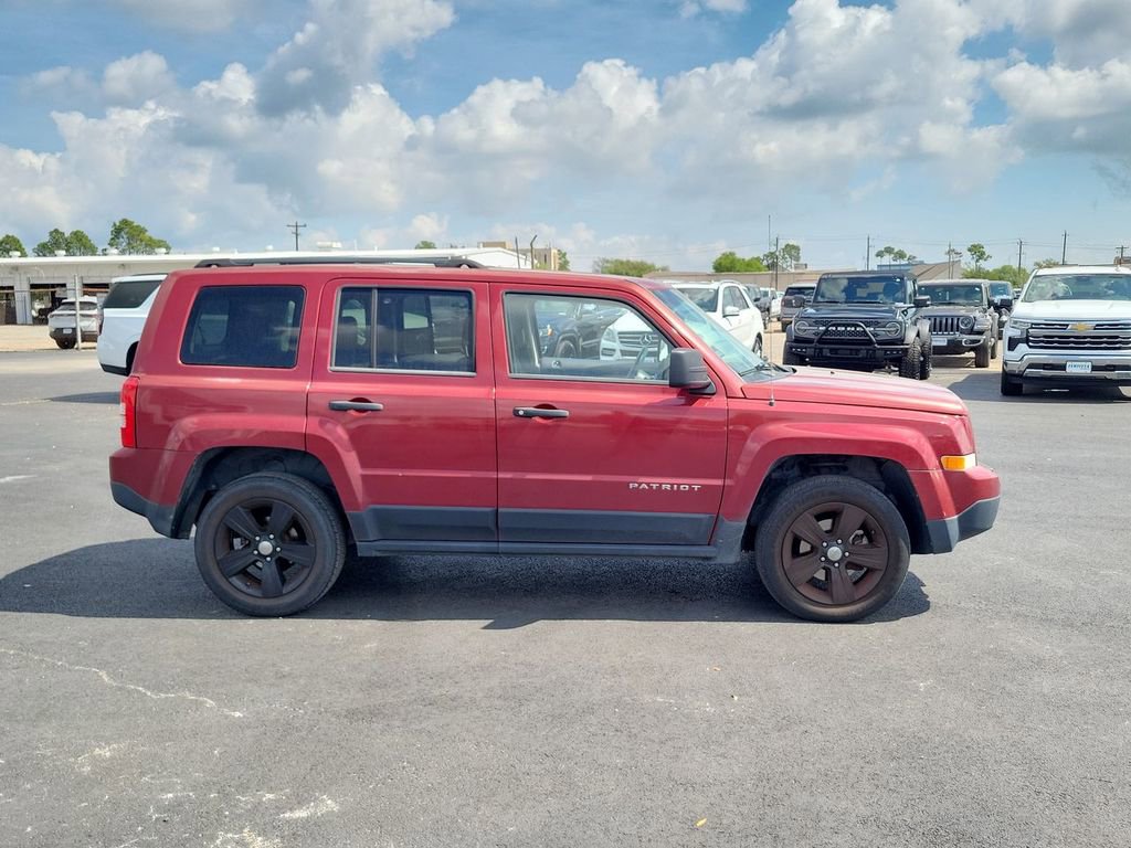 Used 2013 Jeep Patriot Sport w/ Tire & Wheel Group AWD/4WD image 7