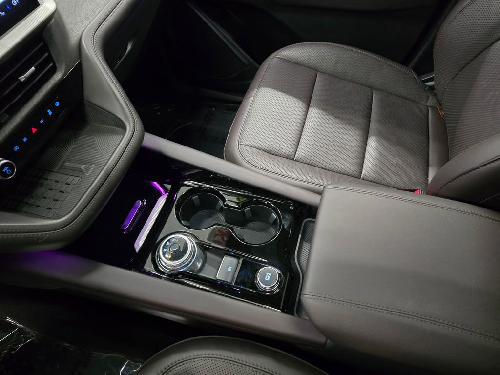 Used 2025 Ford Explorer Platinum w/ LUX Leather Package image 26