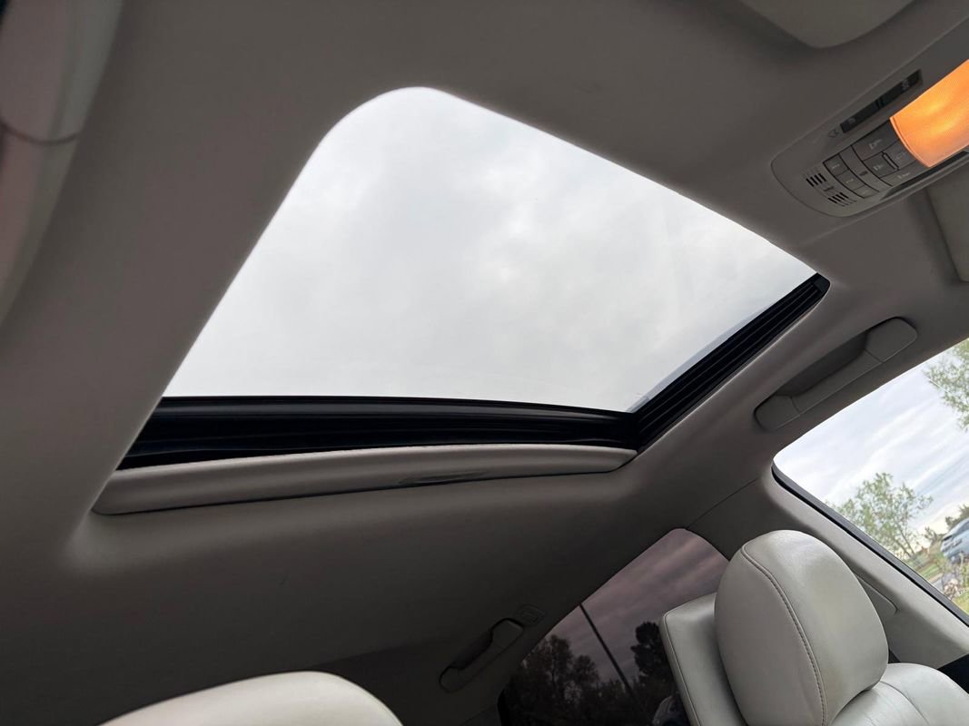 Used 2010 Lexus RX 450h AWD image 20
