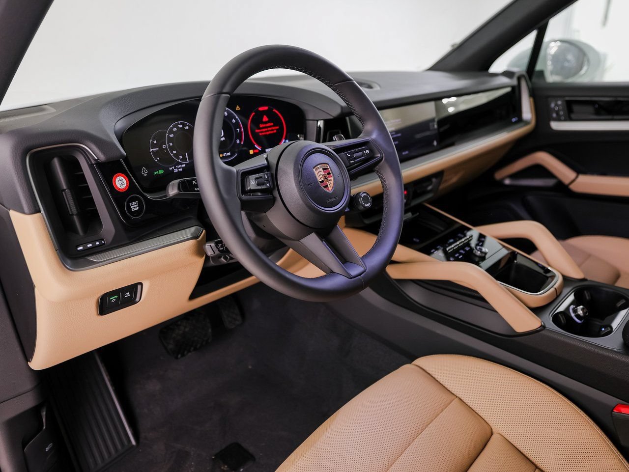 Certified 2026 Porsche Cayenne AWD/4WD image 4