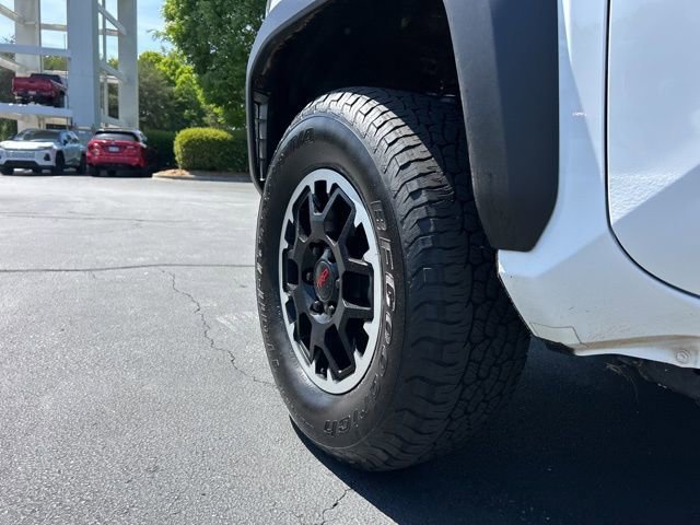 Used 2024 Toyota Tacoma TRD Off-Road AWD/4WD image 13