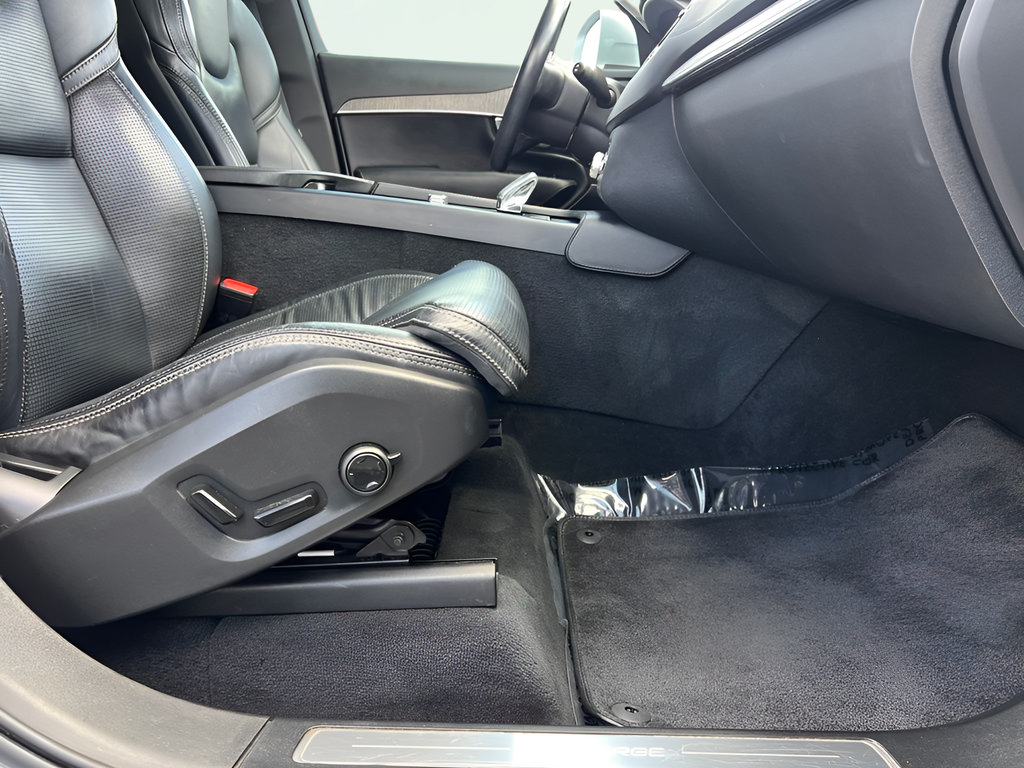 Used 2022 Volvo XC90 T8 Inscription w/ Advanced Package AWD/4WD image 35