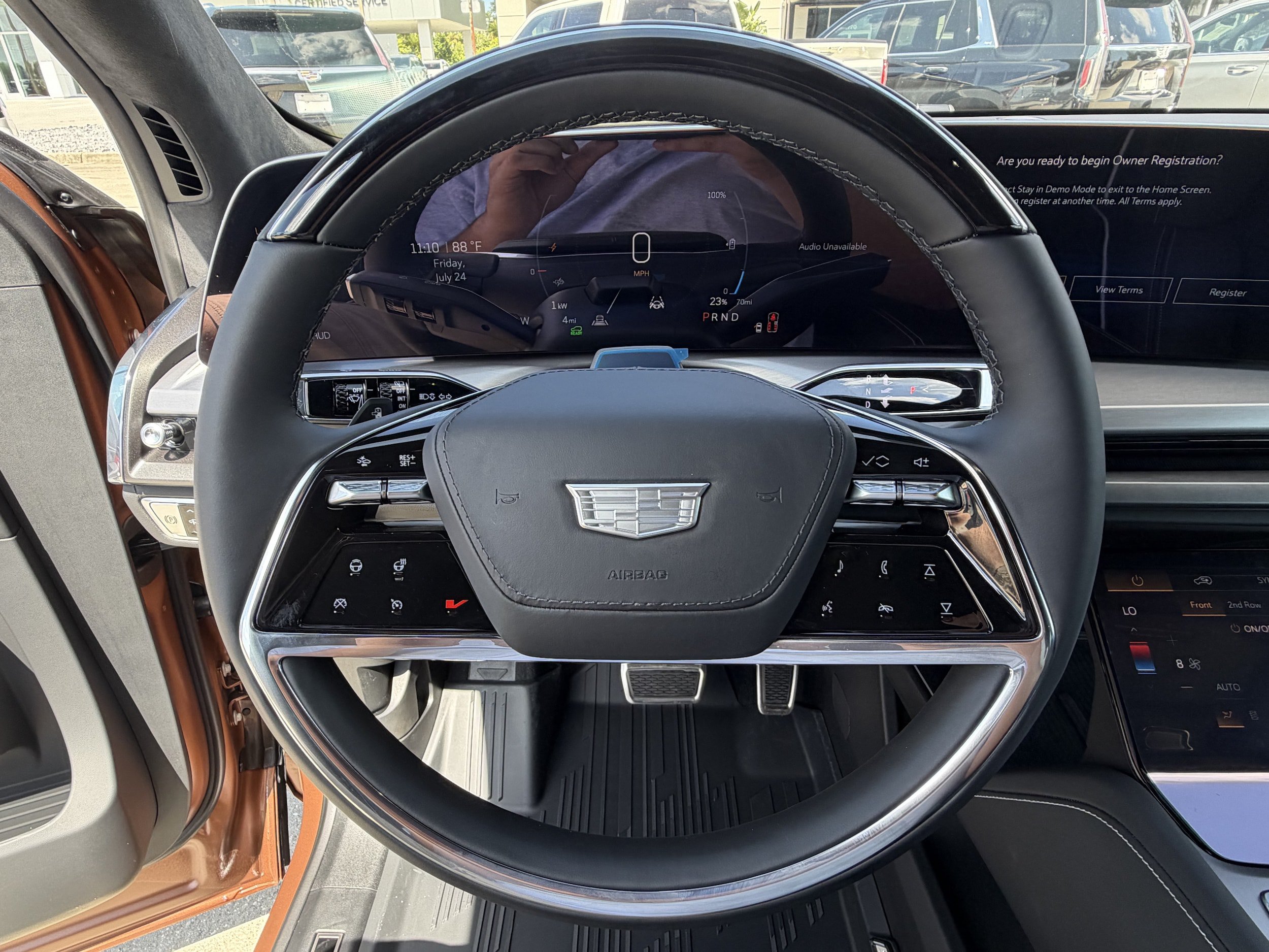 New 2027 Cadillac Vistiq Platinum w/ LPO, Floor Liner Package AWD/4WD image 29