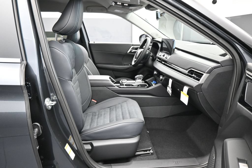 New 2026 Mitsubishi Outlander SE FWD image 41