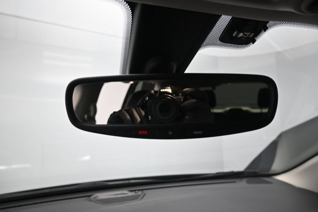 Used 2020 Chrysler Pacifica Limited FWD image 21