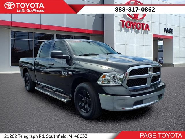 Used 2017 RAM 1500 Classic SLT RWD image 1