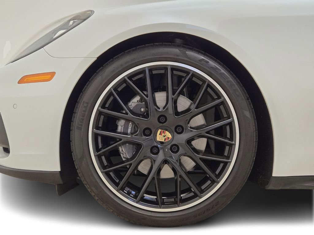 Used 2020 Porsche Panamera 4 image 13