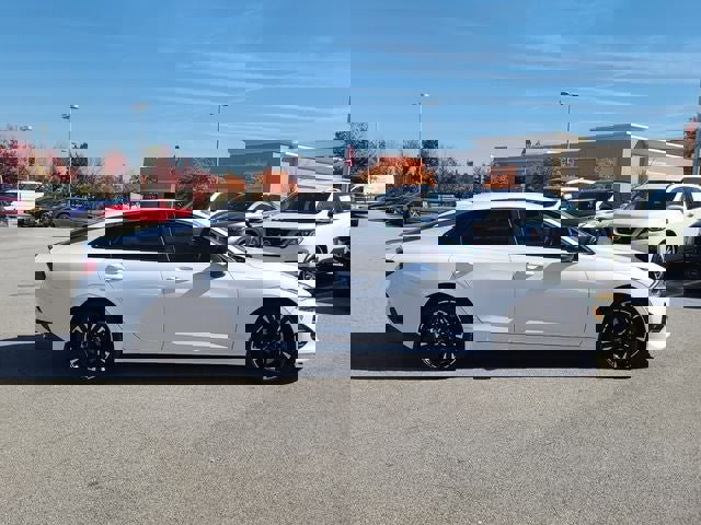 Used 2024 Kia K5 GT-Line w/ GT-Line Premium Package image 9