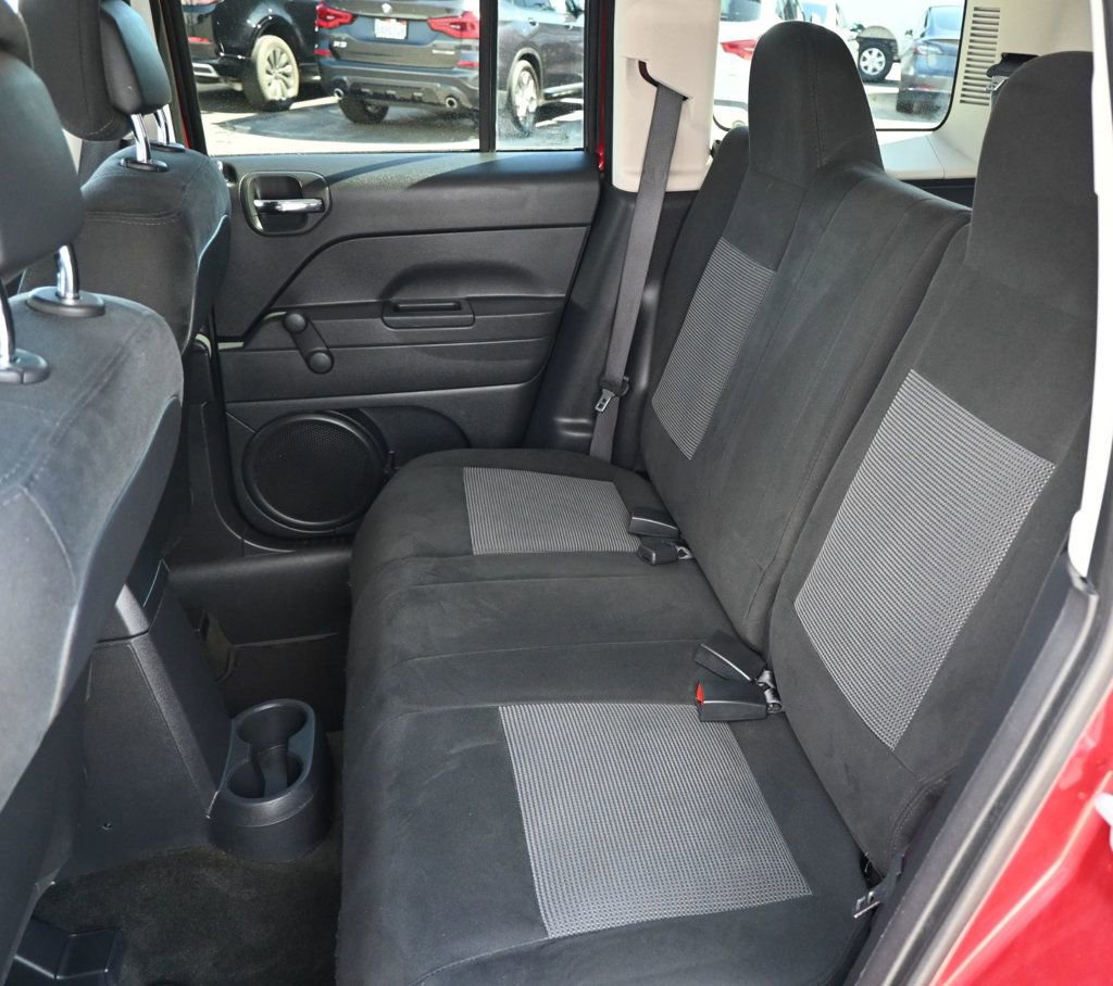 Used 2017 Jeep Patriot Sport FWD image 13