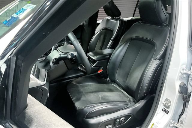Used 2024 Jeep Grand Cherokee L Altitude AWD/4WD image 19