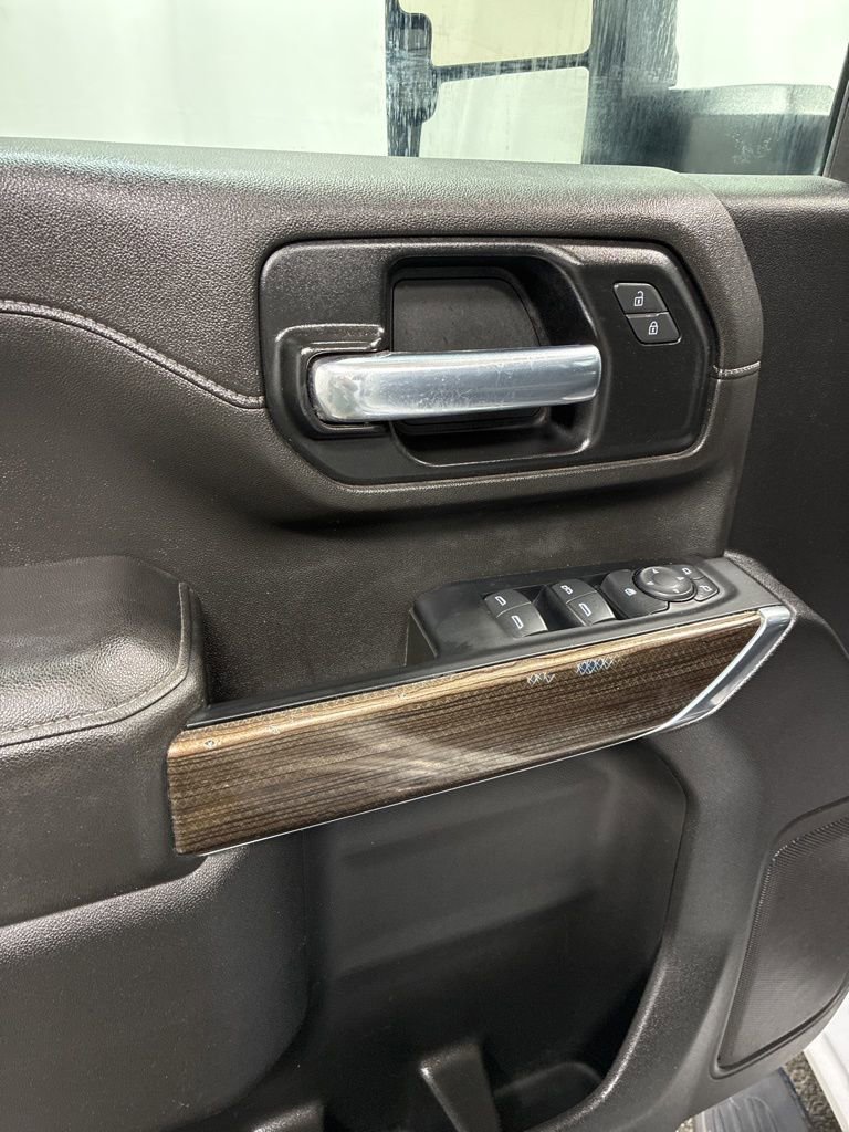 Used 2023 Chevrolet Silverado 3500 LT image 11