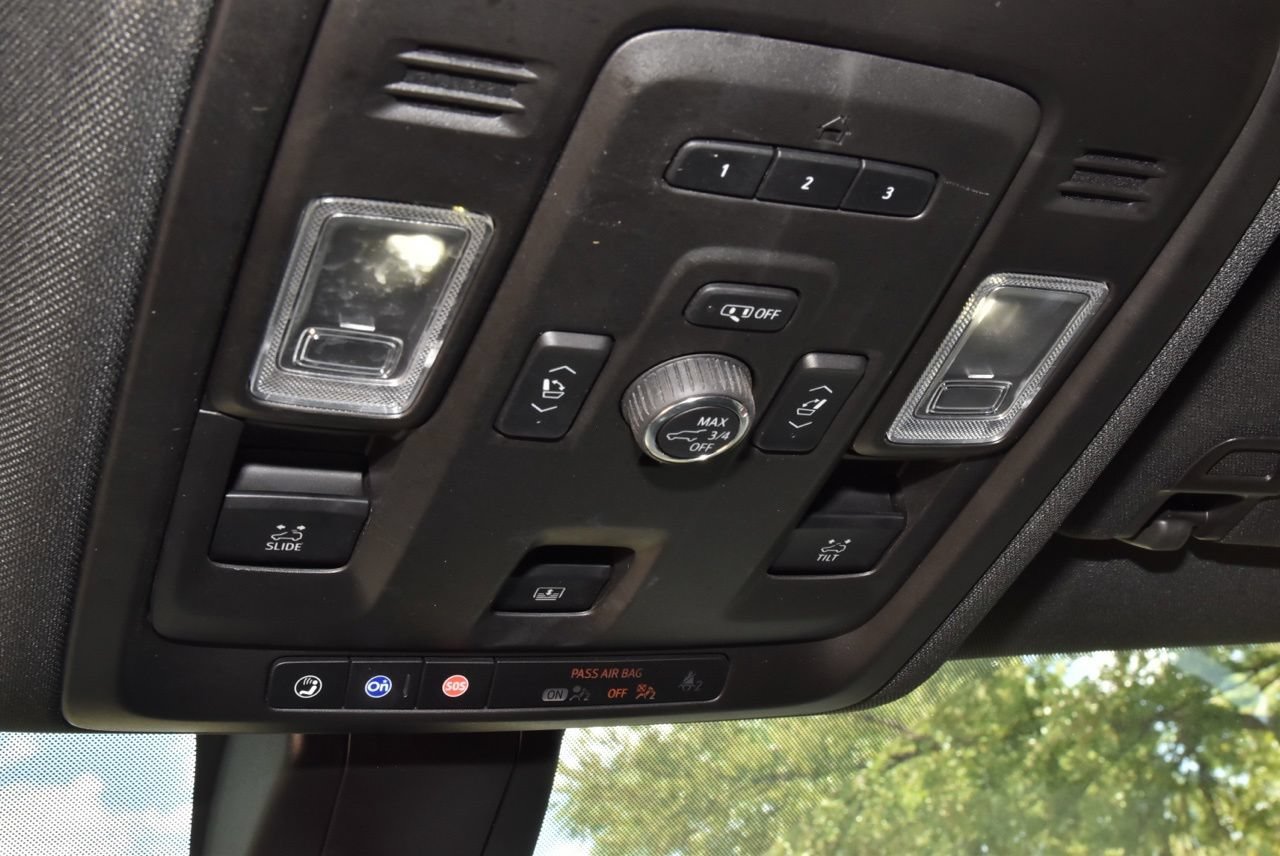 Used 2021 Chevrolet Tahoe High Country w/ Premium Package AWD/4WD image 33