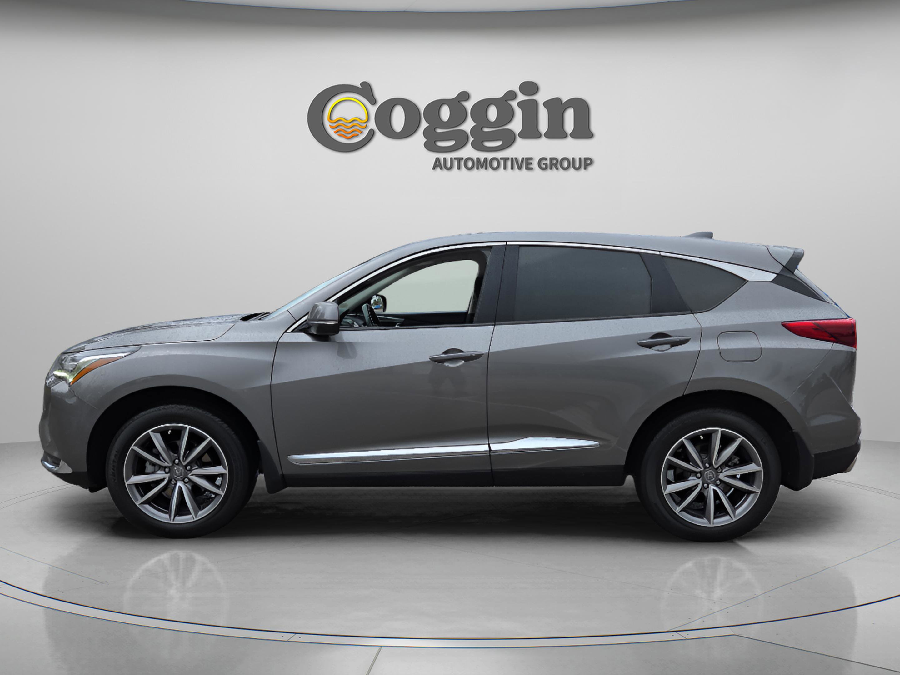 Used 2023 Acura RDX FWD w/ Technology Package image 3