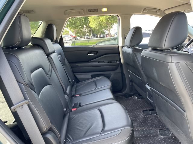 Used 2023 Nissan Pathfinder SL FWD image 27