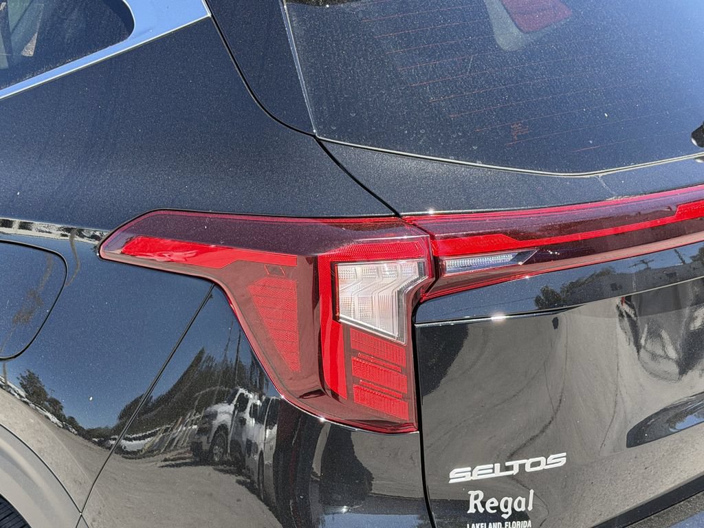 New 2026 Kia Seltos SX AWD/4WD image 8