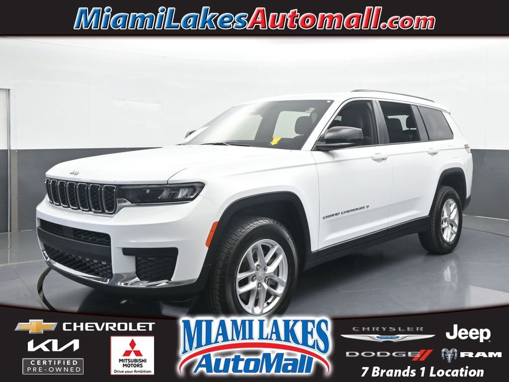 Used 2024 Jeep Grand Cherokee L Laredo image 1