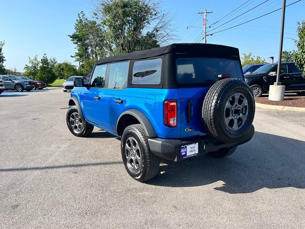 Used 2023 Ford Bronco 4-Door AWD/4WD image 4