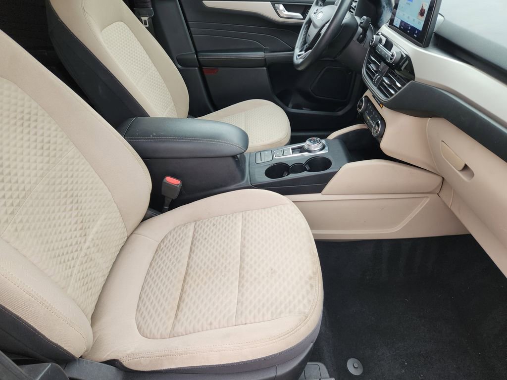 Used 2021 Ford Escape SE w/ Convenience Package image 14