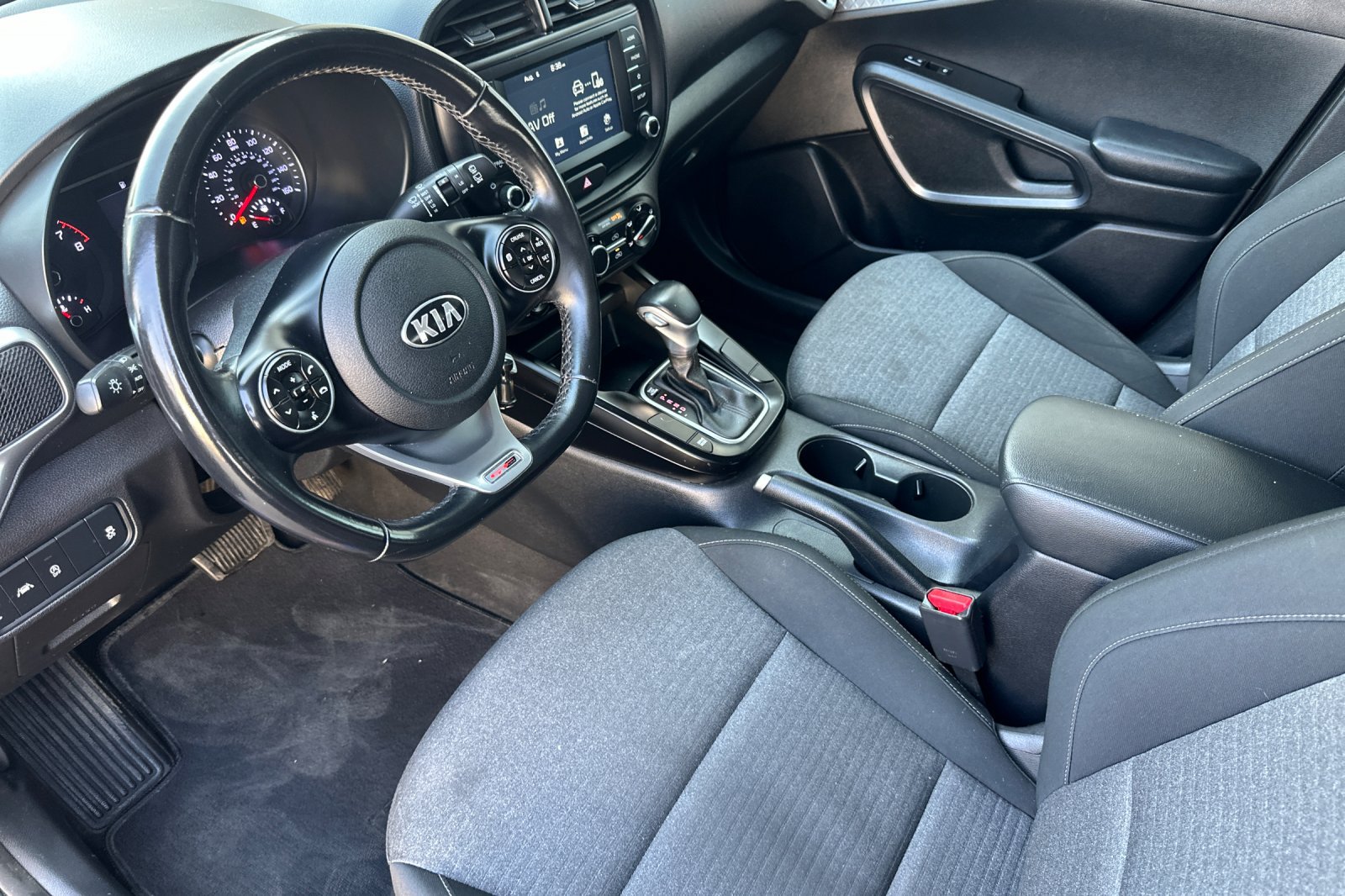 Used 2020 Kia Soul GT-Line FWD image 11