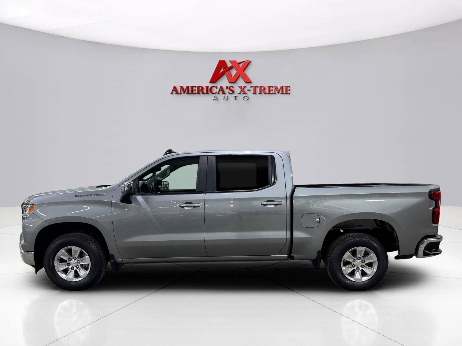 Used 2026 Chevrolet Silverado 1500 LT RWD image 4